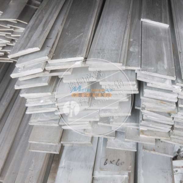 興化戴南廠家直銷201不銹鋼扁鋼 解析泰州鑫源不銹鋼制品與金屬材料制品優(yōu)勢(shì)